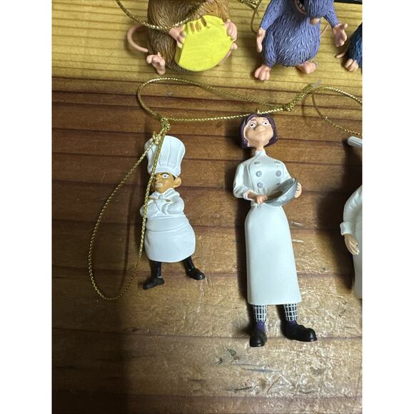 Disney Pixar Ratatouille Storybook Ornament Set 45538 Missing 1 - Picture 2 of 10